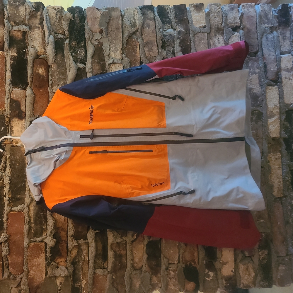 Norrona Lofoten Gore-Tex Pro Shell Small